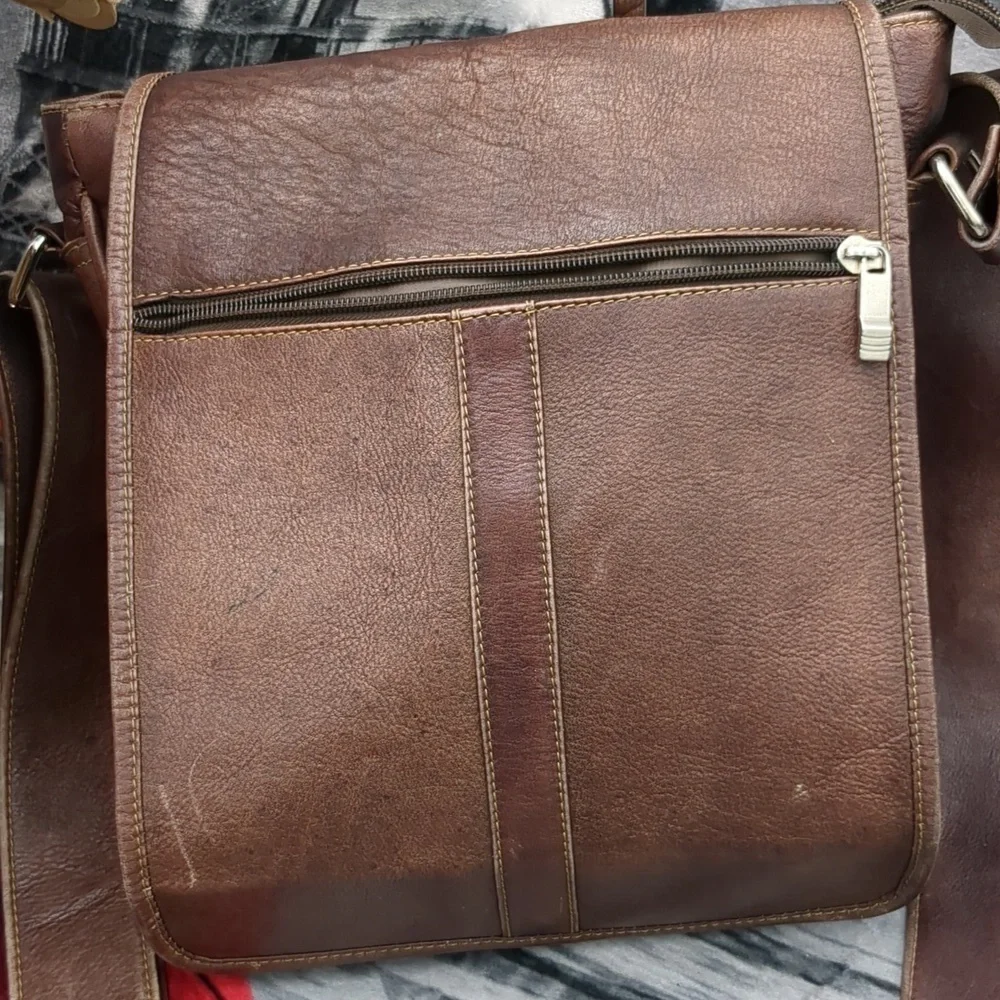 N/A leather bag